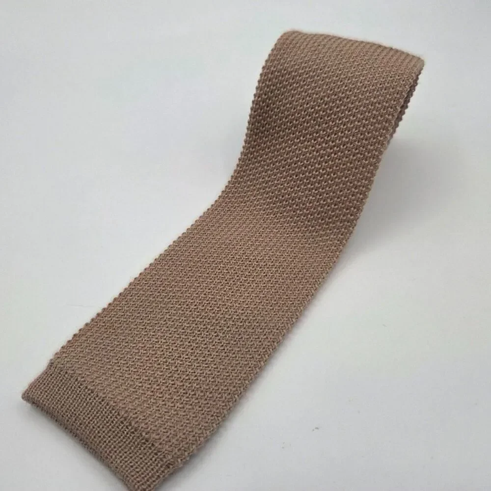 Robert Kirk Regent Street Beige Knit Wool Tie Made in USA 2.5
